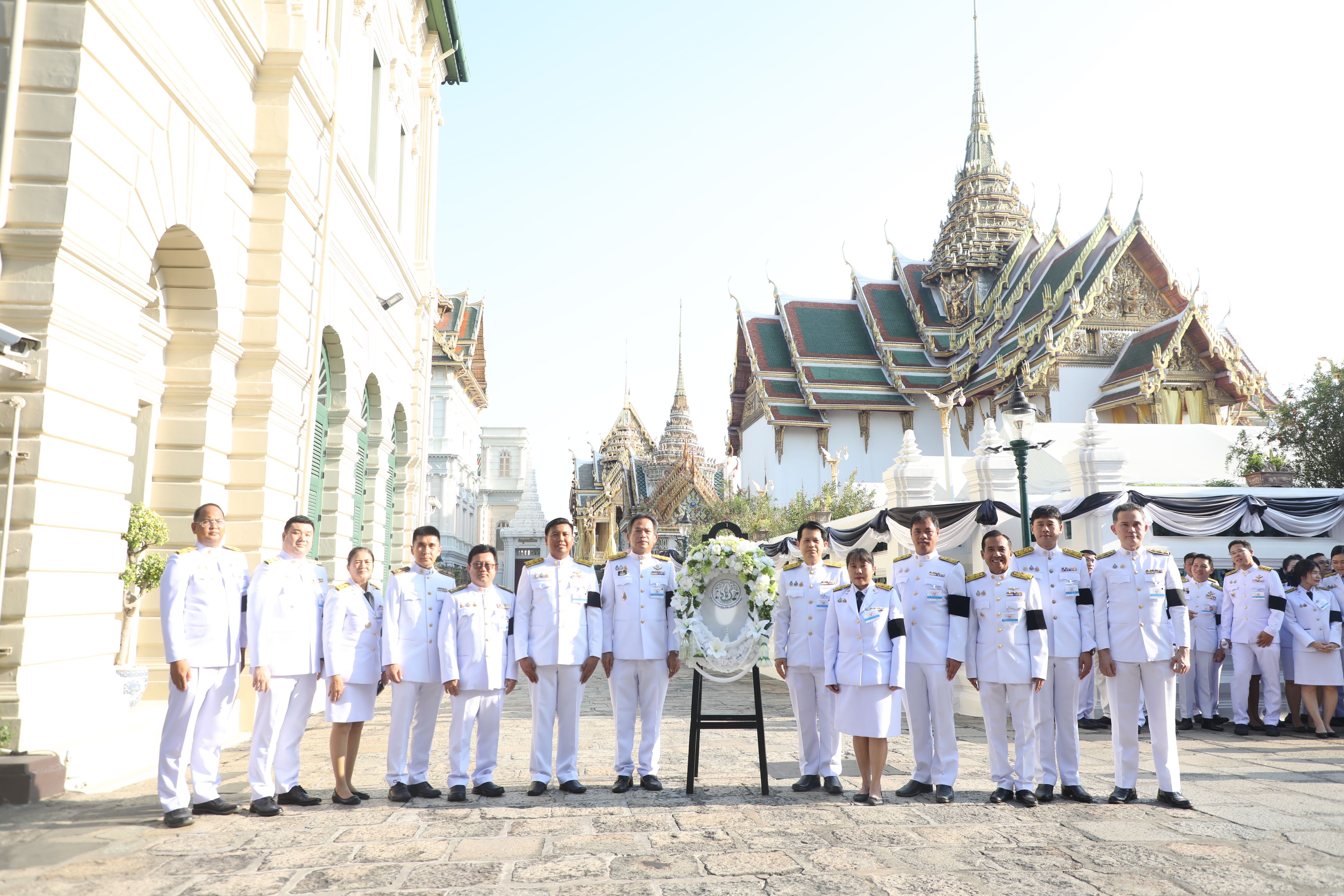title - สำนักงานการปฏิรูปที่ดินเพื่อเกษตรกรรม รับพระราชทานพระบรมราชานุญาตให้ร่วมเป็นเจ้าภาพบำเพ็ญกุศลถวายพระบรมศพ สมเด็จพระนางเจ้าสิริกิติ์ พระบรมราชินีนาถ พระบรมราชชนนีพันปีหลวง